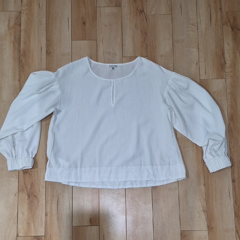 Black Swan Women's Size XS White Long-Sleeve Peasant Top
